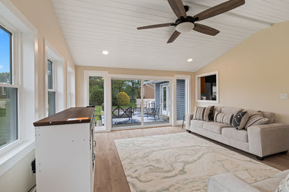182 Lakeview Terrace